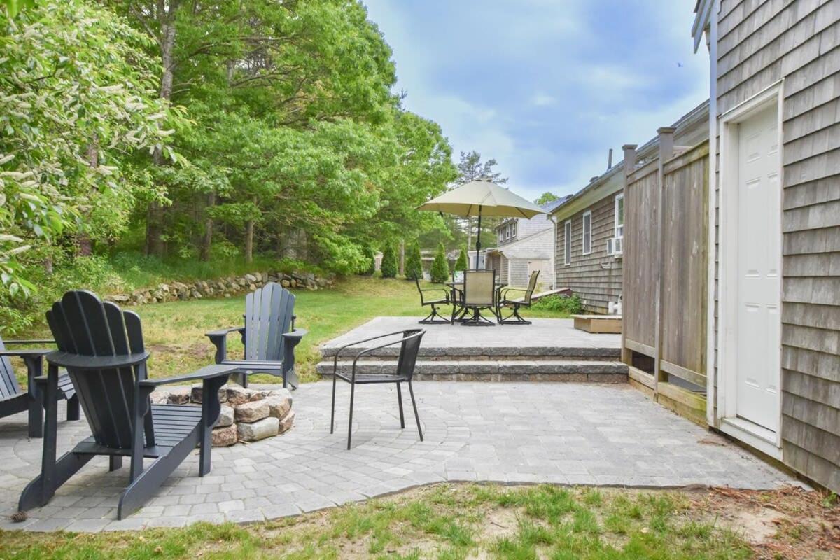 Newly Updated Home Stone Patio & Fire Pit Dennis Exterior photo