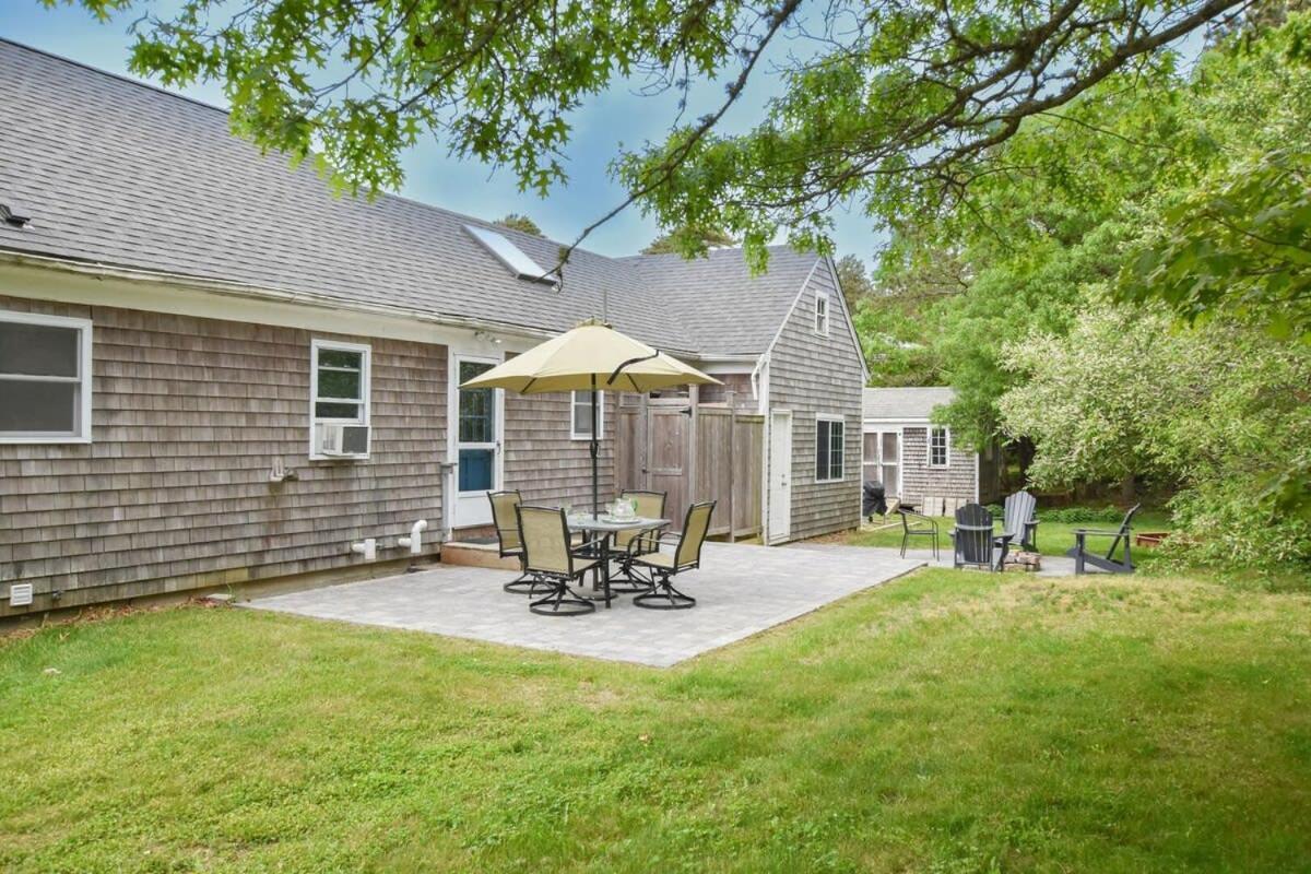 Newly Updated Home Stone Patio & Fire Pit Dennis Exterior photo